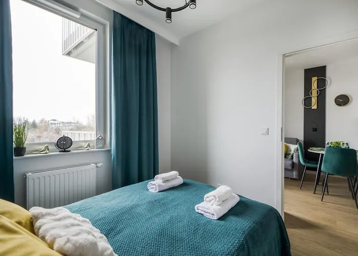 Apartman M&r Airport&business Lux Instalatorow - Ac - Underground Garage - Smart Tv - Amazon Prime - Skyshowtime - Self Check-in - Close By Chopin Airport *