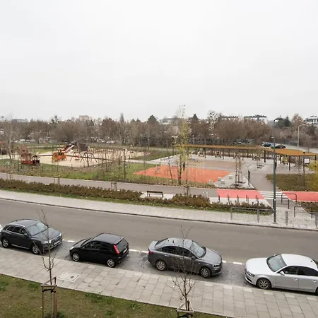 M&r Airport&business Lux In Place, Free Parking, Ac * Varšava