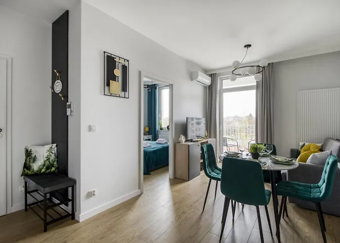 M&r Airport&business Lux Instalatorow - Ac - Underground Garage - Smart Tv - Amazon Prime - Skyshowtime - Self Check-in - Close By Chopin Airport * 바르샤바