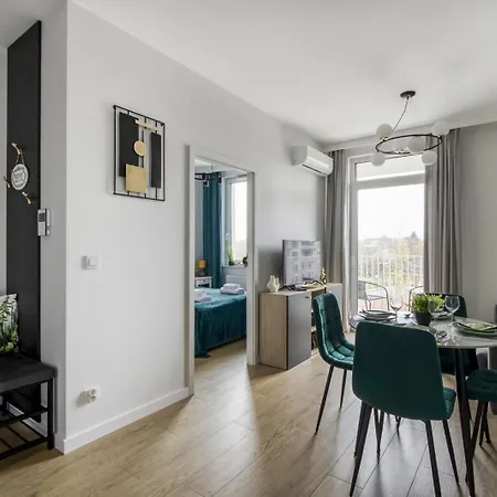 M&r Airport&business Lux In Place, Free Parking, Ac * Warszawa
