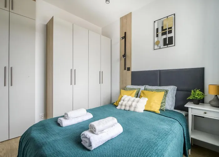 Apartmán M&r Airport&business Lux Instalatorow - Ac - Underground Garage - Smart Tv - Amazon Prime - Skyshowtime - Self Check-in - Close By Chopin Airport