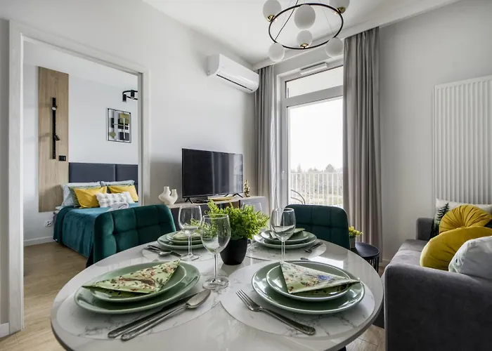 M&r Airport&business Lux Instalatorow - Ac - Underground Garage - Smart Tv - Amazon Prime - Skyshowtime - Self Check-in - Close By Chopin Airport Apartmán