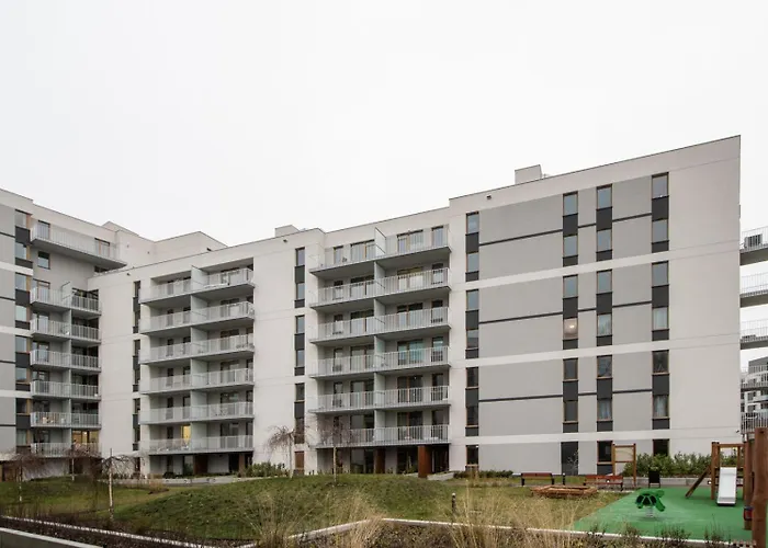 M&r Airport&business Lux Instalatorow - Ac - Underground Garage - Smart Tv - Amazon Prime - Skyshowtime - Self Check-in - Close By Chopin Airport *